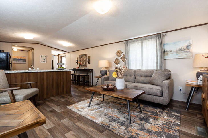 2023 TRU Clayton Grand Mobile Home - 4BR/2BA - 14 x 76 - 1039 sqft - FACTORY DIRECT - Florida - Image 5