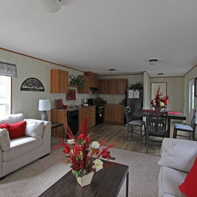 2023 Live Oak - Dash 2 X-5662B - 2BR/2BA - 16x70 - 979 sq ft