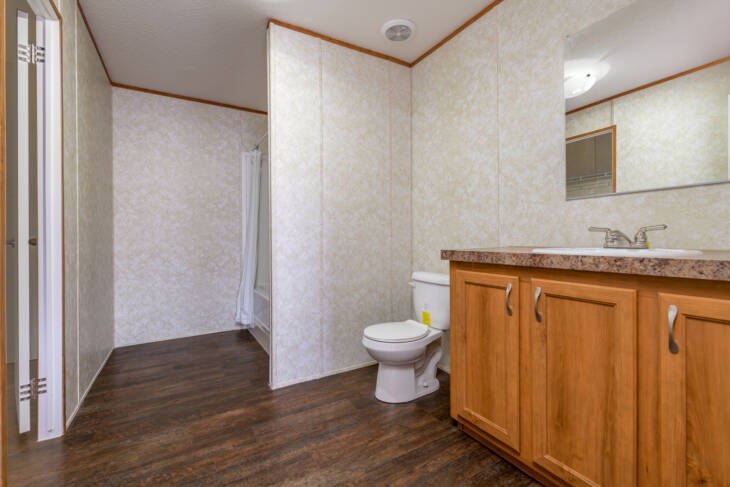 2023 Live Oak - Spark L-2564F - 3BR/2BA - 28x60 - 1456 sq ft - Image 4