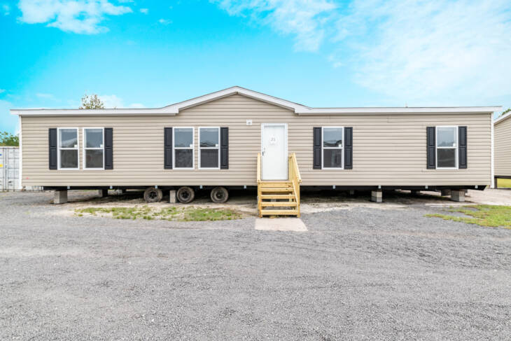 2023 Live Oak - Spark L-2564F - 3BR/2BA - 28x60 - 1456 sq ft