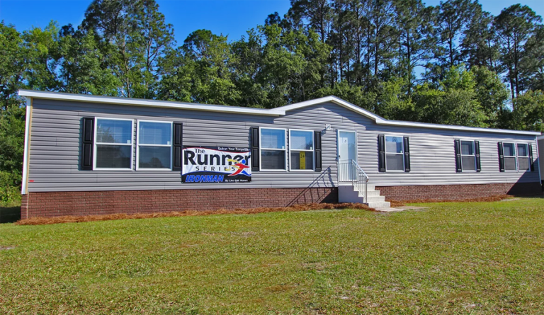 2023 Live Oak - Iron Man L-3764V - 4BR/2BA -  32x80 - 2254 sq ft - Image 2