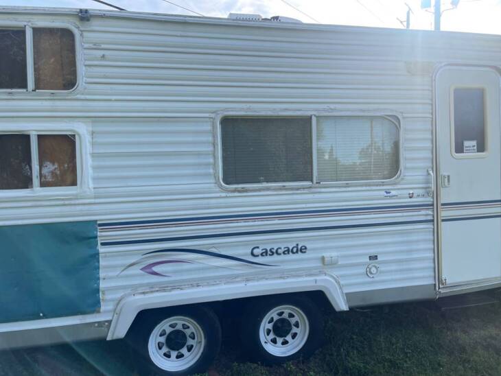 2003 Coachmen RV - 8 x 26 - Travel Trailer -Fort Myers - Image 9