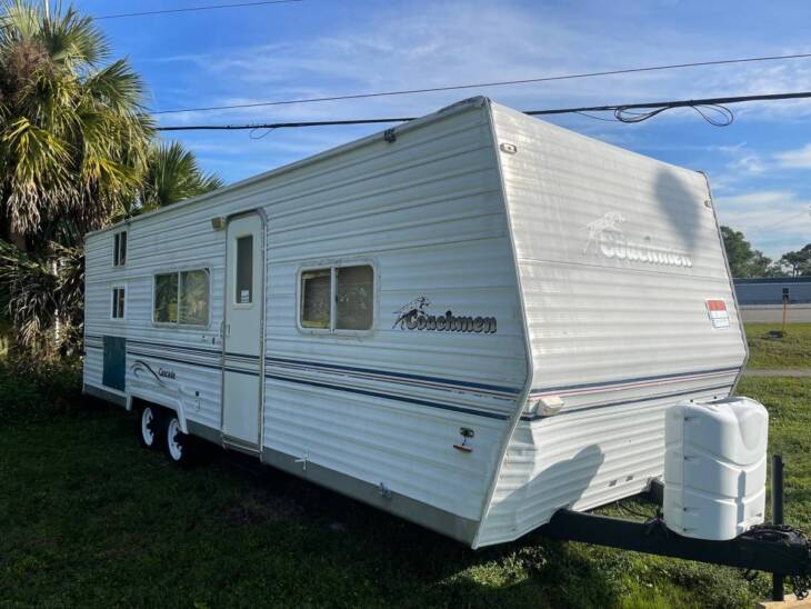 2003 Coachmen RV - 8 x 26 - Travel Trailer -Fort Myers - Image 3