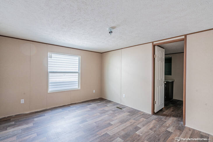 2023 TRU Clayton Spectacular Mobile Home - 3BR/2BA - 16 X 76 - 1039 sqft - FACTORY DIRECT - Florida - Image 7