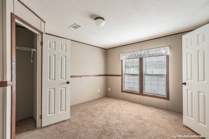 2023 Live Oak HPS Painted Sheetrock Highlander H-3764X-PS - 4BR/3BA - 32x82 - 2254 sqft - Image 7