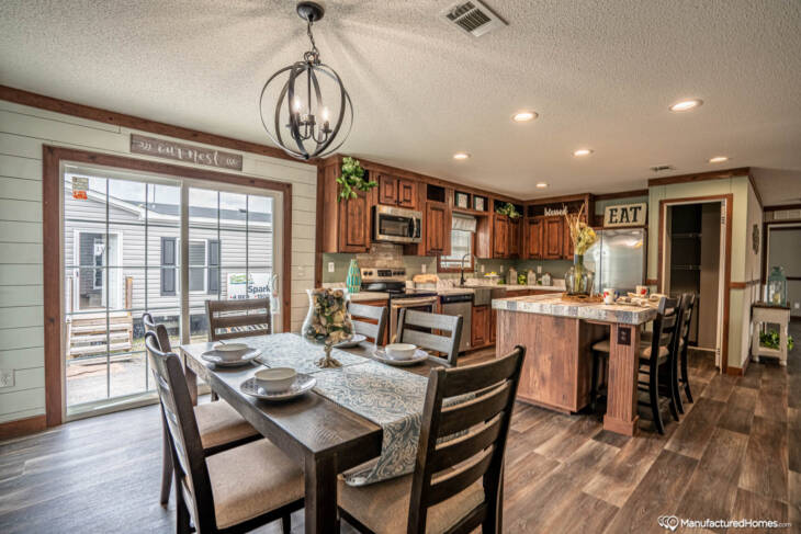 2023 Live Oak HPS Painted Sheetrock Rocky Mountain H-3705A-PS Mobile Home - 5BR/3BA-  32x74 - 2076 sqft - Image 15
