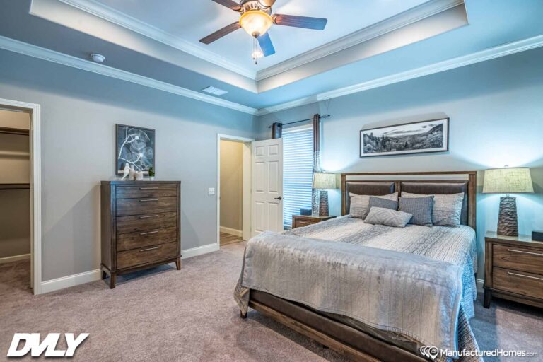 2023 Deer Valley - Briarritz Dvt-7204c Mobile Home - 3BR/2BA - 47X72 - 2580 sqft - Image 31