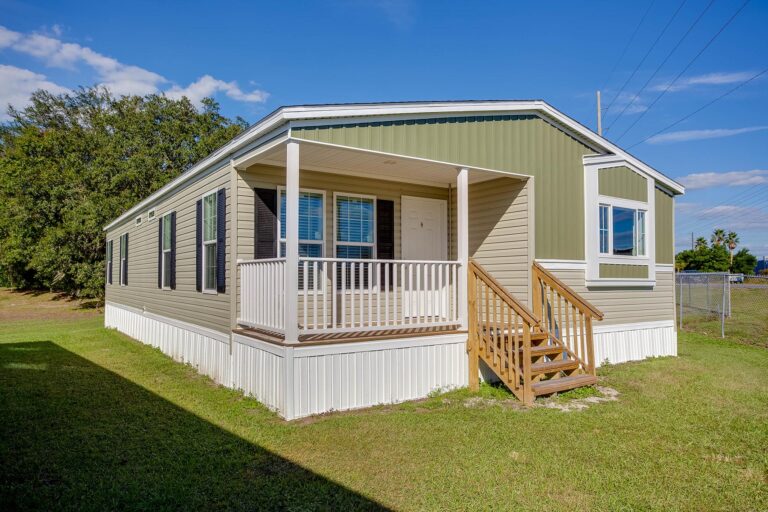 2023 Champion Homes Signature 4523E Mobile Home - 3BR/2BA - 52x28 - 1387 sqft