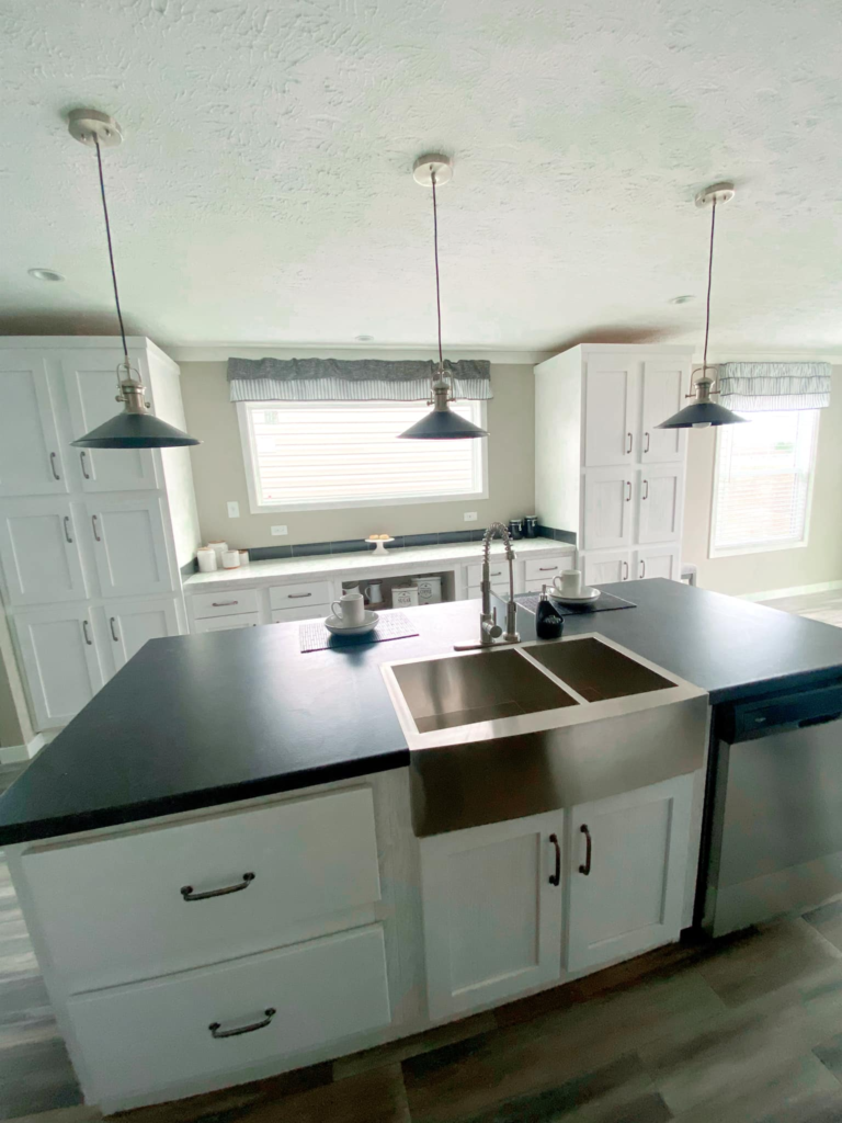 2023 Timber Creek - Chattahoochee Mobile Home - 30x60 - 3BR/2BA - 1800 sqft - Image 3