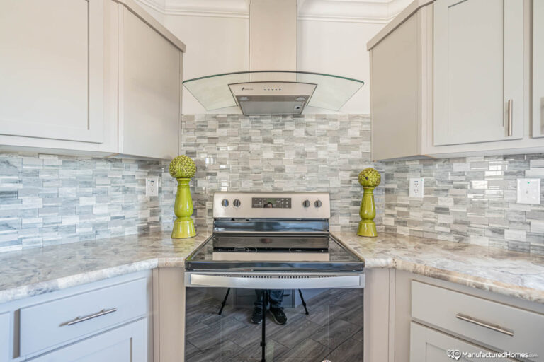 2023 Champion – Homes of Merit – Cypress Manor 0603A Mobile Home – 3BR/2BA – 30x60 – 1820 sqft - Image 15
