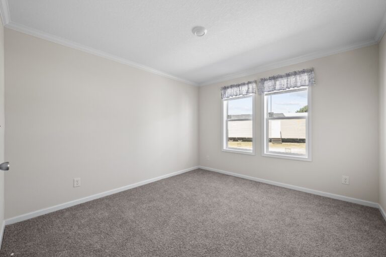 2024 TownHomes Siesta – HUD 3BR/2BA – 26x54 w/ Porch 1440 sqft - Image 12