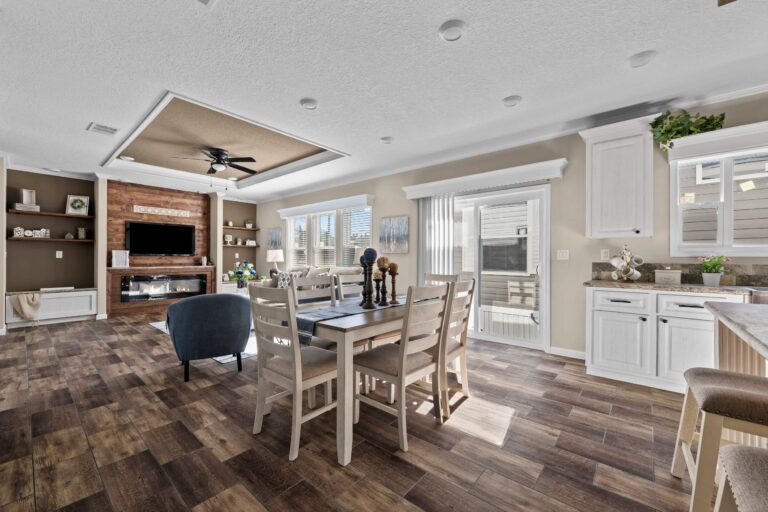 2023 TownHomes Colonial Series - Covington Mobile Home - 3BR/2BA - 30x60 - 1820 sqft - Image 11