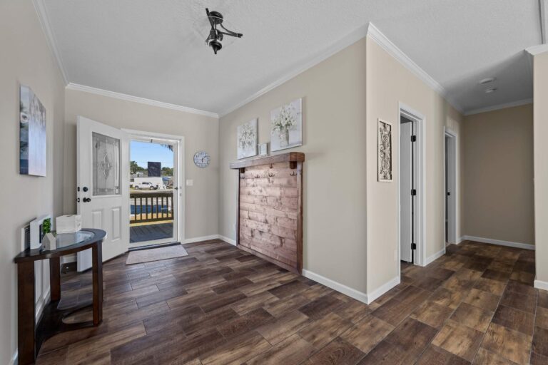 2023 TownHomes Colonial Series - Covington Mobile Home - 3BR/2BA - 30x60 - 1820 sqft - Image 4