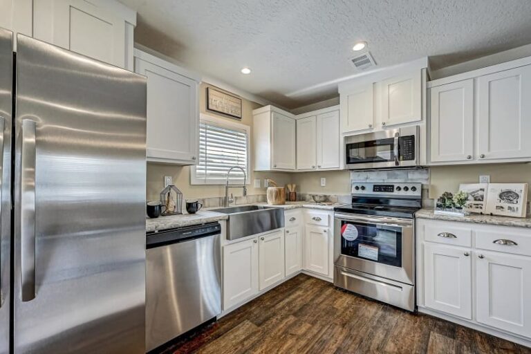 2023 Champion Community 2444437 Mobile Home - Doublewide - 2BR/2BA - 22x44 - 990 sqft - Image 3