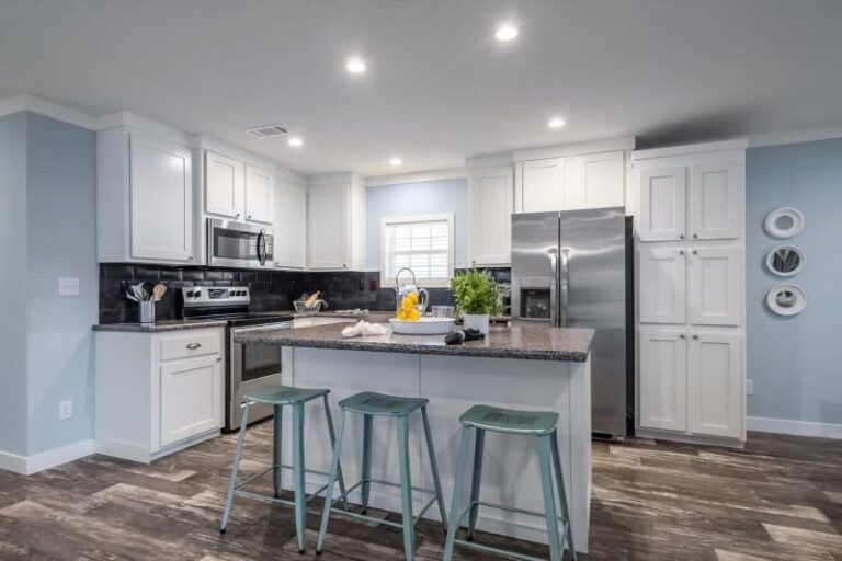 2023 Champion Community 2852442 Mobile Home - Doublewide - 3BR/2BA - 26 x 56 - 1352 sqft - Image 5