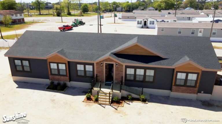 Sunshine Homes Prime PRI3284-2058 Mobile Home - 4BR/2BA - 32x84 - 2400 sqft