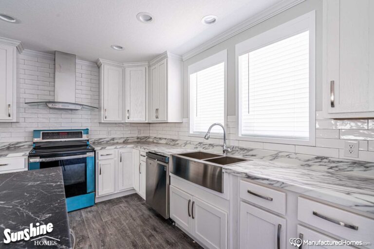 Sunshine Homes - Prime PRI3270-2008 Mobile Homes - 4BR/2BA - 32x70 - 1980 sqft - Image 4