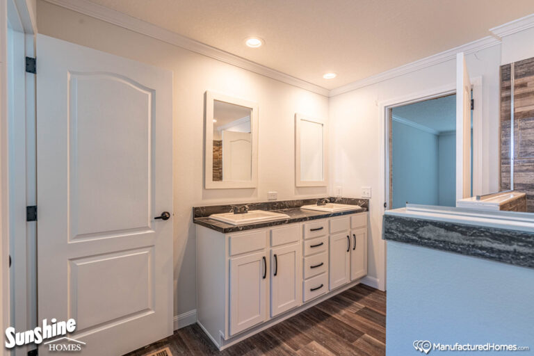 Sunshine Homes - Prime PRI3284-2010-V2 Mobile Home - 4BR/2BA - 32x84 - 2400 sqft - Image 12