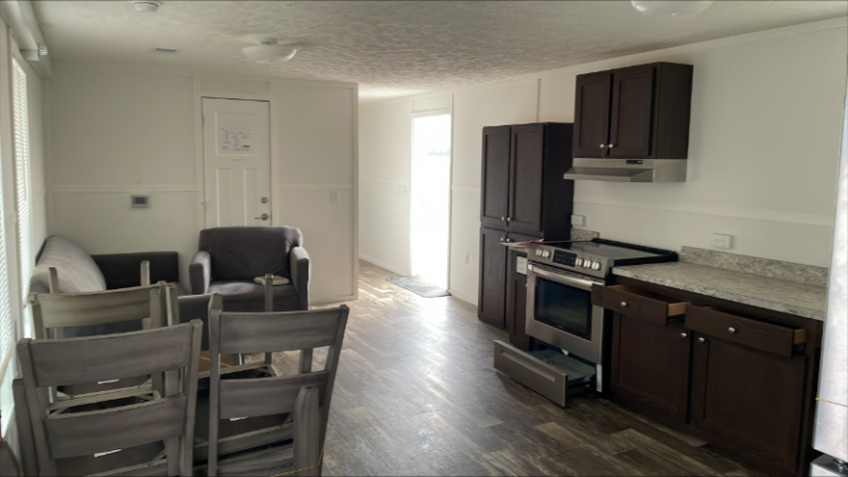 2022 Champion Mobile Home - 3BR/2BA - 14x70 - 980 sqft - Image 5